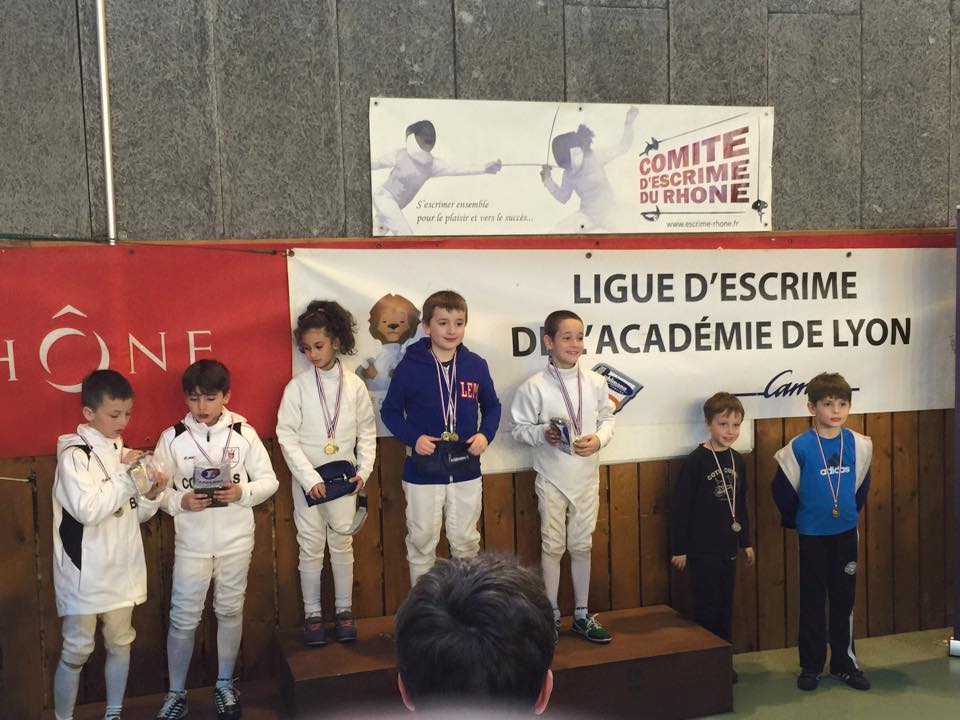 podium poussin Meyzieu